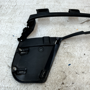 Range Rover Velar Front Right Fog light Bracket 2017-2023 J8A2-15266-BA Genuine - Image 3