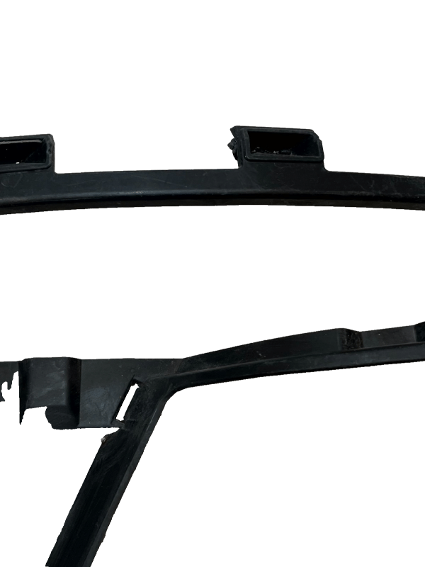Range Rover Velar Front Right Fog light Bracket 2017-2023 J8A2-15266-BA Genuine 2 Range Rover Velar Front Right Fog light Bracket 2017 2023 J8A2 15266 BA Genuine 178536279768 3