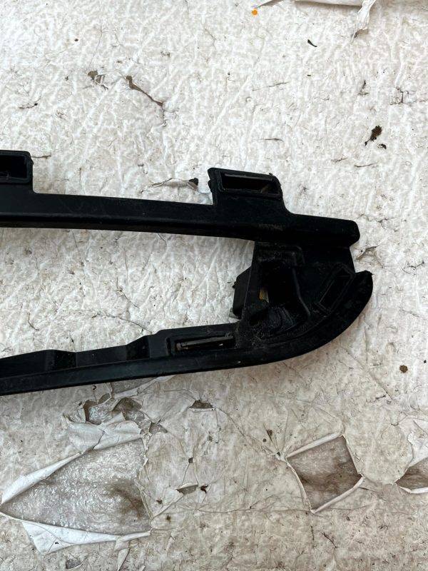 Range Rover Velar Front Right Fog light Bracket 2017-2023 J8A2-15266-BA Genuine 4 Range Rover Velar Front Right Fog light Bracket 2017 2023 J8A2 15266 BA Genuine 178536279768 5