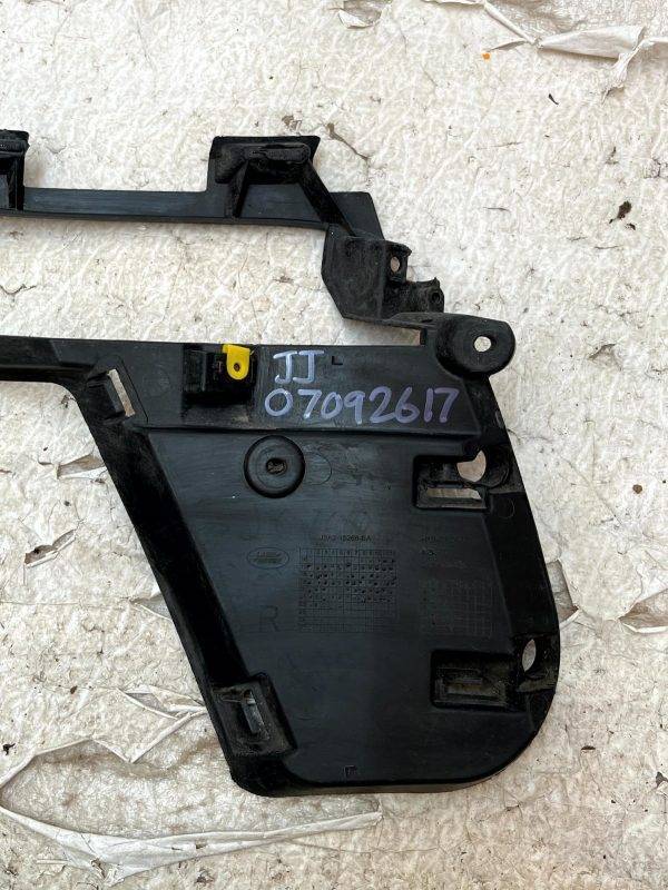 Range Rover Velar Front Right Fog light Bracket 2017-2023 J8A2-15266-BA Genuine 6 Range Rover Velar Front Right Fog light Bracket 2017 2023 J8A2 15266 BA Genuine 178536279768 7