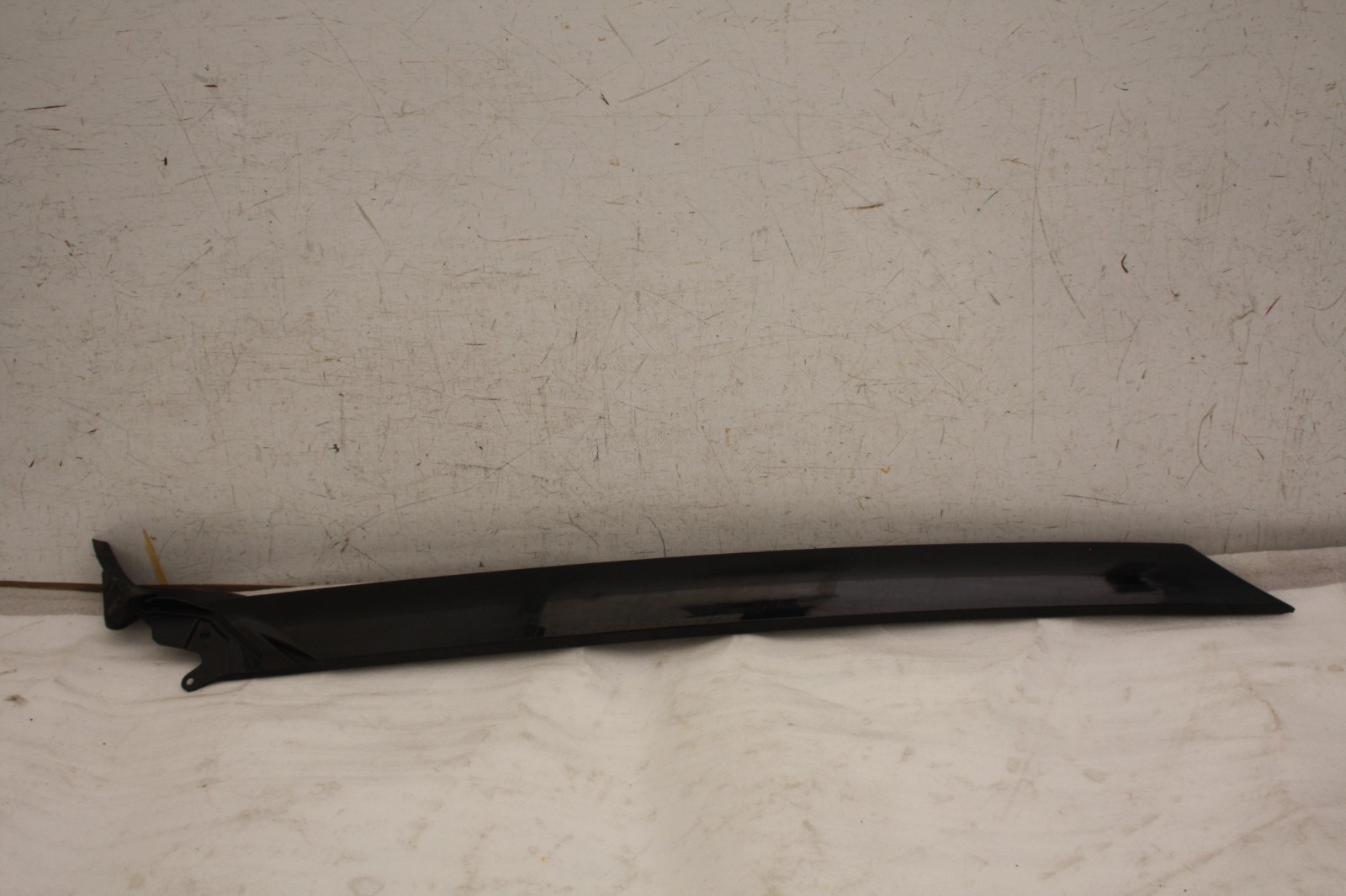 Range Rover Velar L560 Front Left Exterior A Pillar Trim 2017-2023 J8A2-025A53-A