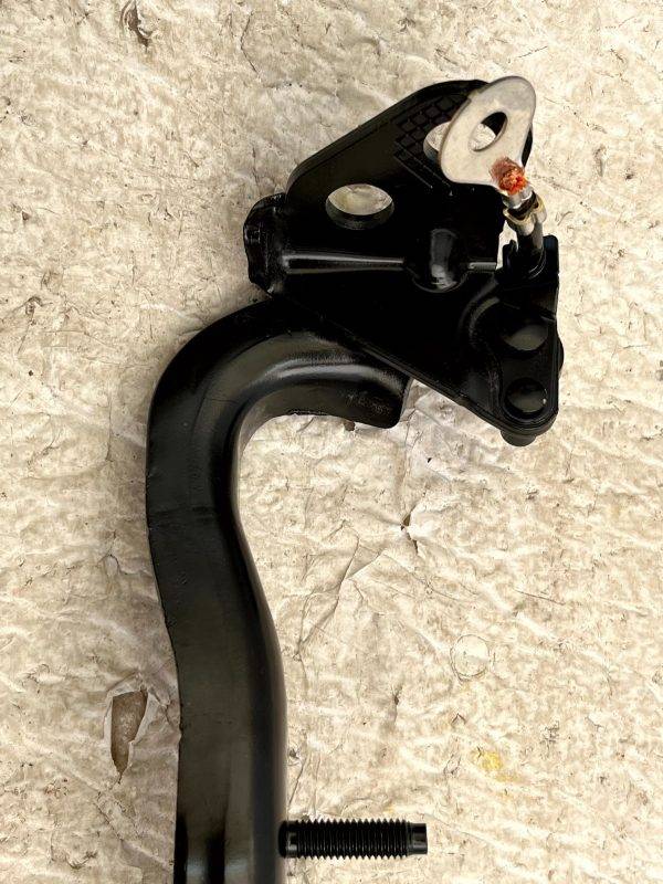 Range Rover Velar L560 Rear Right Tailgate Hinge 2017-2023 J8A2-42900-AC Genuine 4 Range Rover Velar L560 Rear Right Tailgate Hinge 2017 2023 J8A2 42900 AC Genuine 178556541258 5