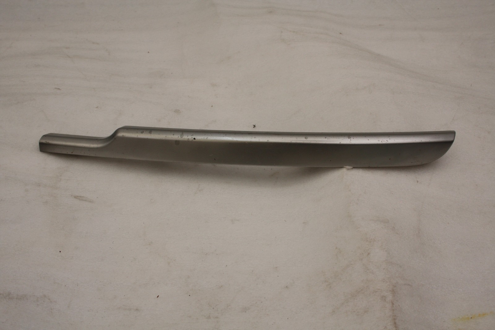 Range Rover Vogue L405 Front Bumper Left Trim 2012 – 2018 CK52-17D750-AA Genuine