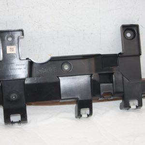 Range Rover Vogue L460 Rear Bumper Bracket 2022 ON M8E2-17E800-A Genuine - Image 4