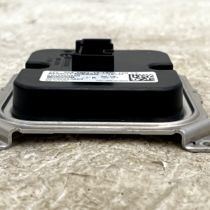 Renault Captur Headlight Ballast Control Module 260556623R Genuine - Image 8