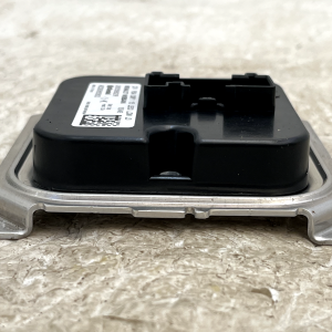 Renault Captur Headlight Ballast Control Module 260556623R Genuine - Image 9