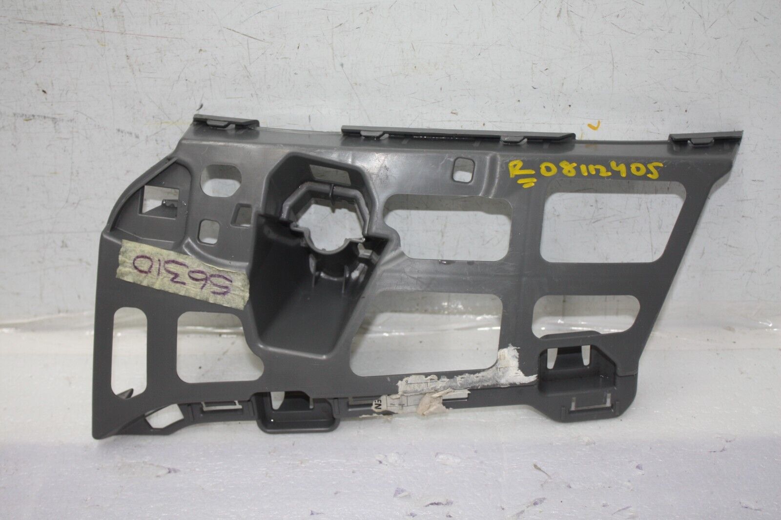 Skoda Octavia Front Bumper Left Bracket 2020 TO 2024 5E3807055 Genuine