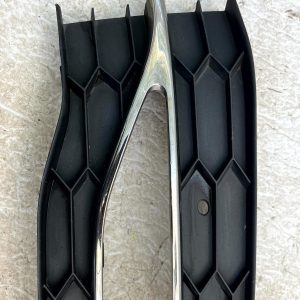 Skoda Superb MK3 Front Bumper Right Lower Grille 2019 TO 2024 3V0853666B Genuine - Image 3