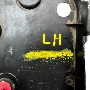 Toyota Prius Rear Bumper Left Spoiler Cover 2009 To 2015 5210947020 Genuine - Image 4