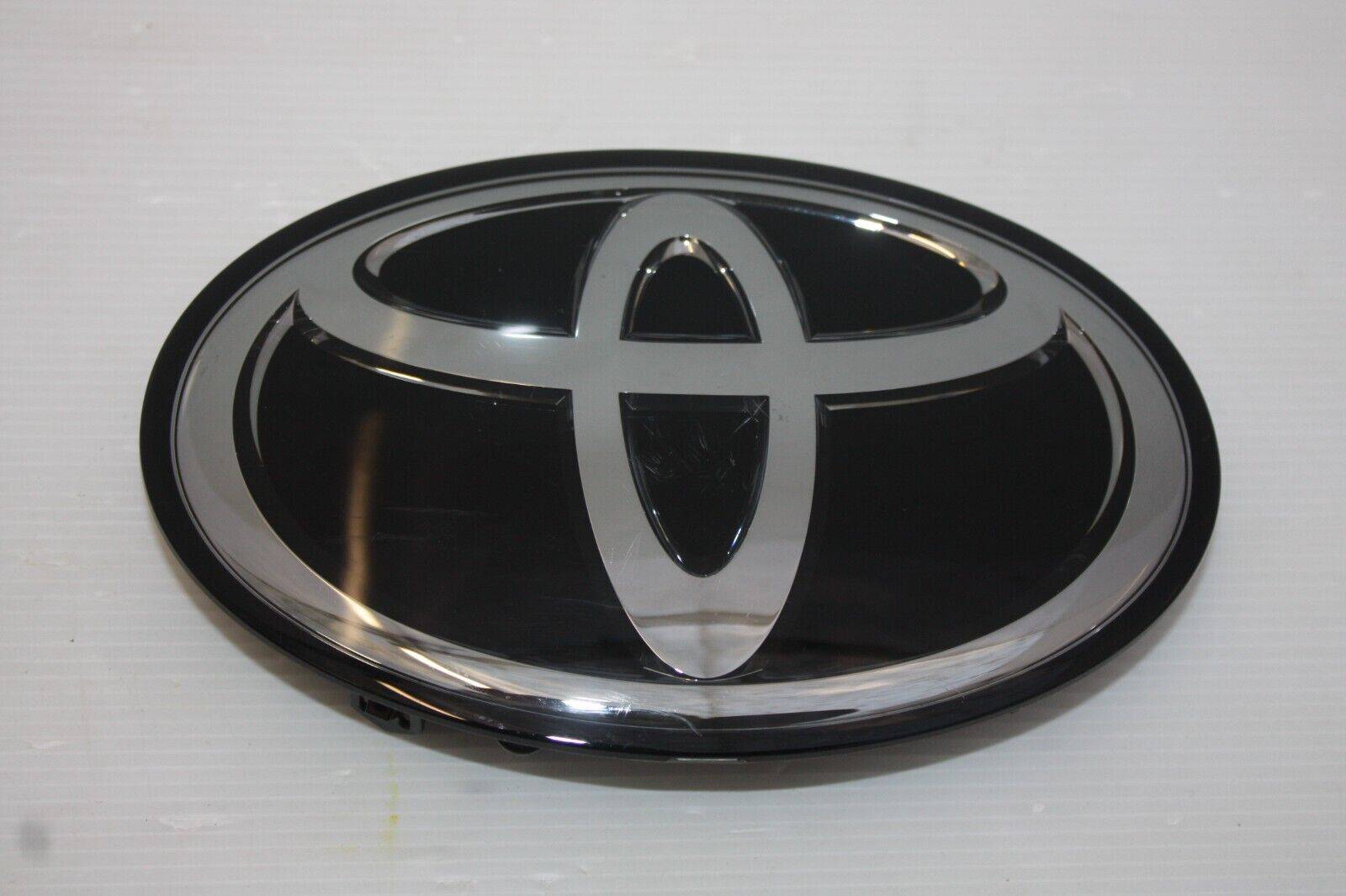 Toyota Tundra Tacoma Front Logo Emblem Badge 90975 02159 Genuine 175495502448