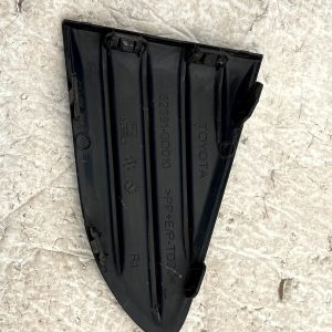 Toyota Yaris Rear Bumper Right Lower Grille Trim 2017-2020 52681-0D010 Genuine - Image 6
