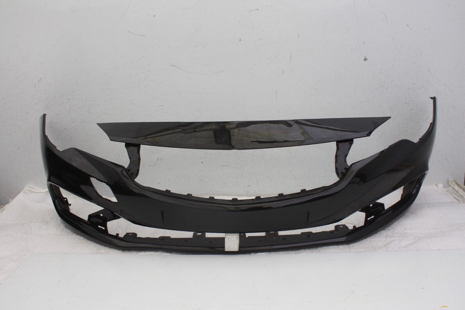 Vauxhall Astra K Sri VX Line Front Bumper 2016 TO 2019 39151026 *DAMAGED*