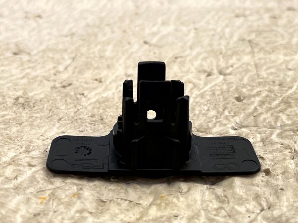 Vauxhall Mokka B Rear Bumper PDC Parking Sensor Bracket 20 25 16808021 Genuine 178313756928 7