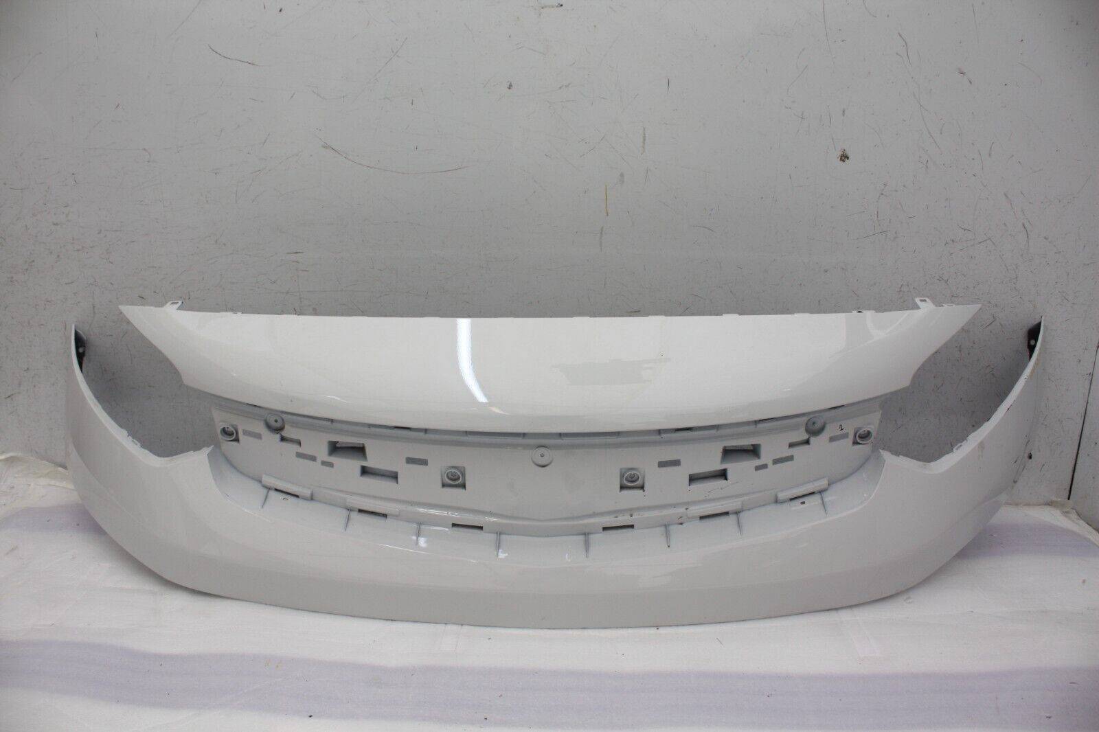 Vauxhall-Vivaro-Front-Bumper-Upper-Section-9833129877-Genuine-DAMAGED-176643754428