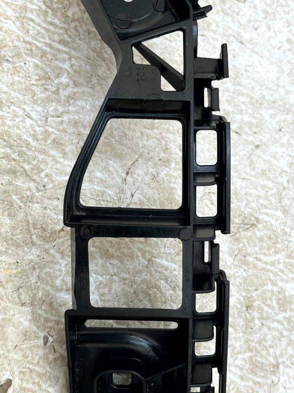 Volkswagen Polo Mk6 Rear Right Bumper Mount Bracket 2018 2022 5239702ND4 Genuine 178560614178 5