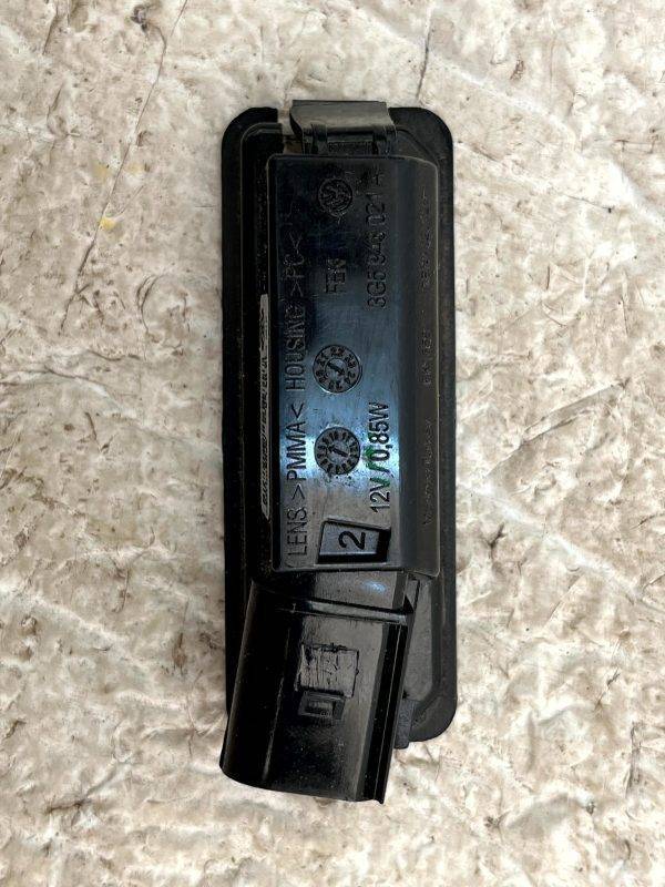 Volkswagen VW Golf Mk8 Rear Number License Plate Light Lamp 3G5943021A Genuine 178231557568 4