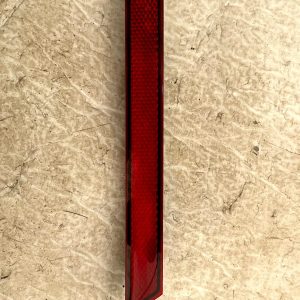Volkswagen VW Tiguan Rear Center Lower Light Reflector 2024 ON 571945109 Genuine - Image 3