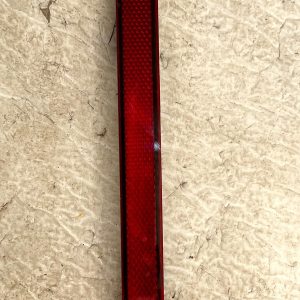 Volkswagen VW Tiguan Rear Center Lower Light Reflector 2024 ON 571945109 Genuine - Image 4