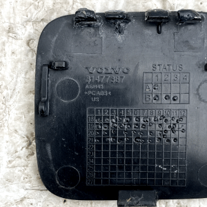 Volvo S60 Rear Bumper Tow Hook Cap Cover 2018 TO 2023 31477387 Genuine 16 Volvo S60 Rear Bumper Tow Hook Cap Cover 2018 TO 2023 31477387 Genuine - Image 5