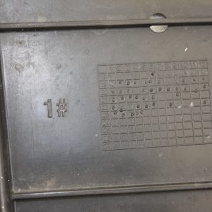 Volvo S60 V60 Front Bumper Under Tray 32227198 Genuine *DAMAGED* - Image 15