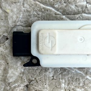 Volvo XC40 HVAC Air Intake Actuator Motor 6477R1005 Genuine - Image 5