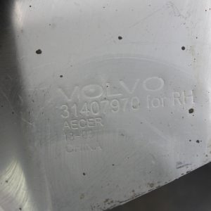 Volvo XC40 Rear Bumper Right Side Exhaust Pipe 31407970 Genuine - Image 6