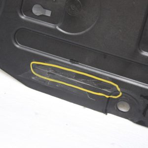 Volvo XC60 Right Side Under Tray 2017 TO 2022 32260495 Genuine *DAMAGED* - Image 6