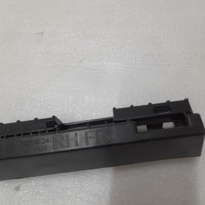 Volvo XC90 Front Right Side Skirt Bracket 2015 ON 32216524 Genuine - Image 8