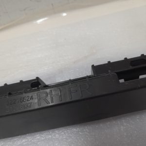 Volvo XC90 Front Right Side Skirt Bracket 2015 ON 32216524 Genuine - Image 7