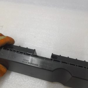 Volvo XC90 MK2 Rear Right Side Skirt Bracket 2015 TO 2025 32216526 Genuine - Image 9