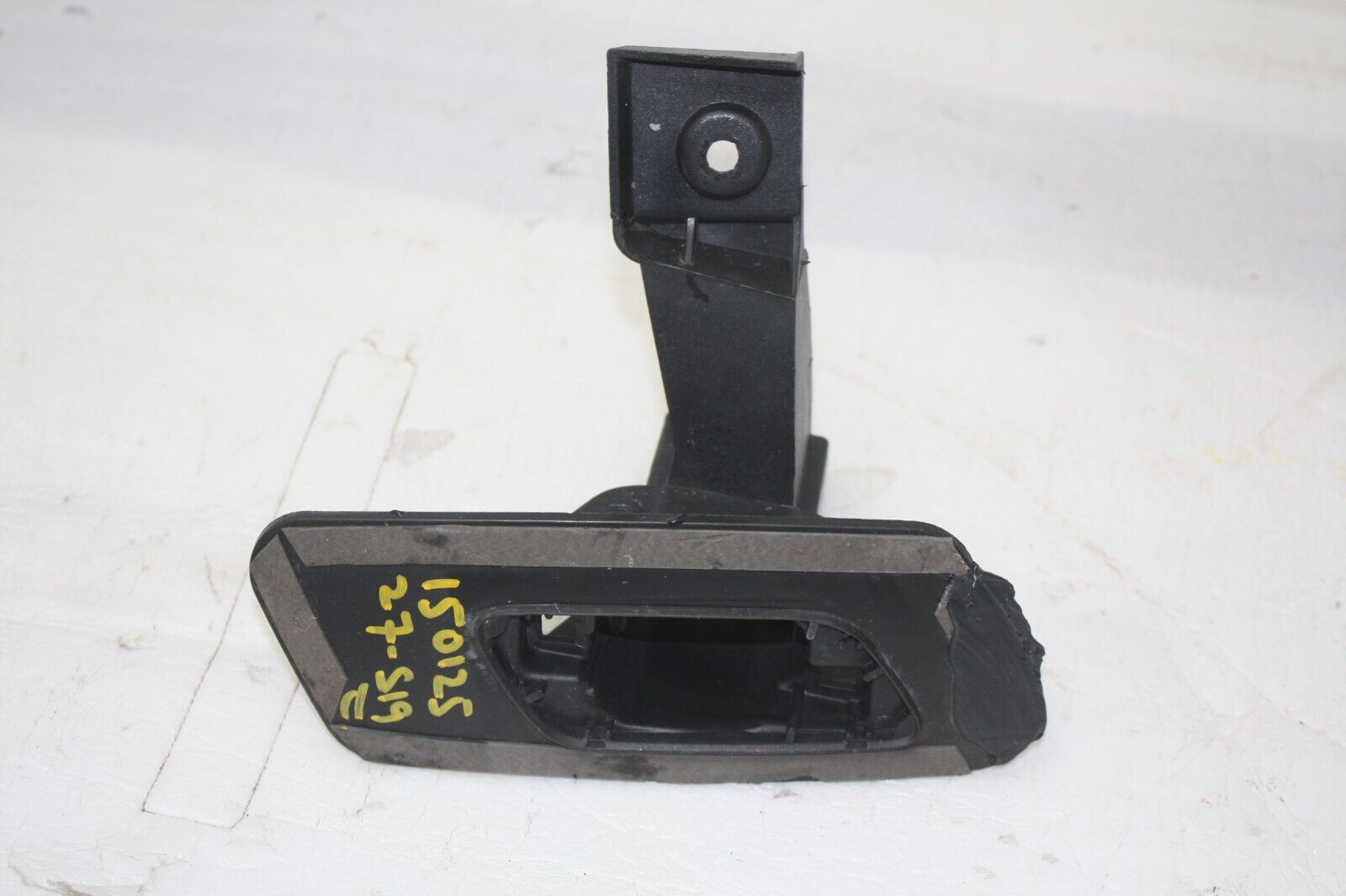 Audi A1 Front Bumper Right Side Washer Bracket 2018 ON *AFTERMARKET*