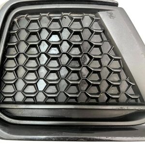 Audi A1 S-Line Front Bumper Right Lower Grill 2018 Onward 82A807682E Genuine - Image 4