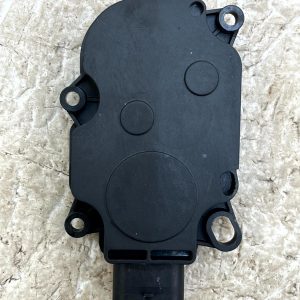 Audi A3 HVAC Air Intake Flap Actuator Motor 95C965501G Genuine - Image 5