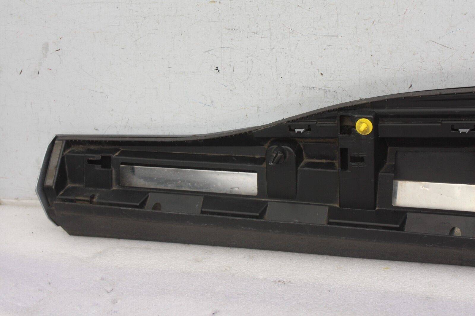 Audi-E-Tron-Front-Right-Side-Door-Moulding-4KE853960-Genuine-176577629569-10