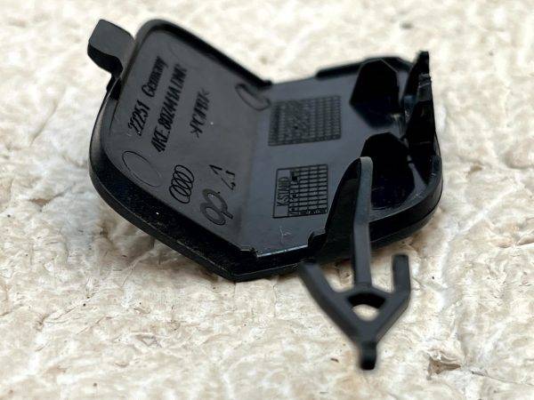 Audi E Tron Rear Bumper Tow Hook Eye Cap Cover 2019 TO 2022 4KE807441A Genuine 178423096949 8