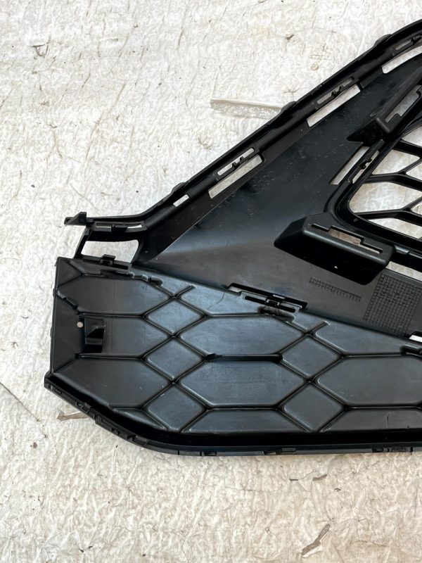 Audi Q2 Front Bumper Right Side Fog Light Grille 2020 ON 81A807682Q Genuine 5 Audi Q2 Front Bumper Right Side Fog Light Grille 2020 ON 81A807682Q Genuine 178448260809 6