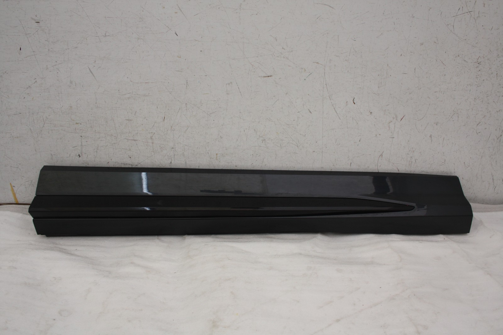 Audi Q3 S Line Front Right Side Door Molding 18-25 83A853960A Genuine *DAMAGED*