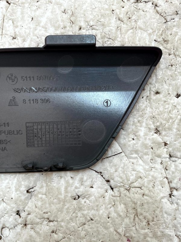 BMW 1 Series F40 M Sport Front Bumper Tow Eye Cover 19-24 51118070931 Genuine 6 BMW 1 Series F40 M Sport Front Bumper Tow Eye Cover 19 24 51118070931 Genuine 178505032769 7