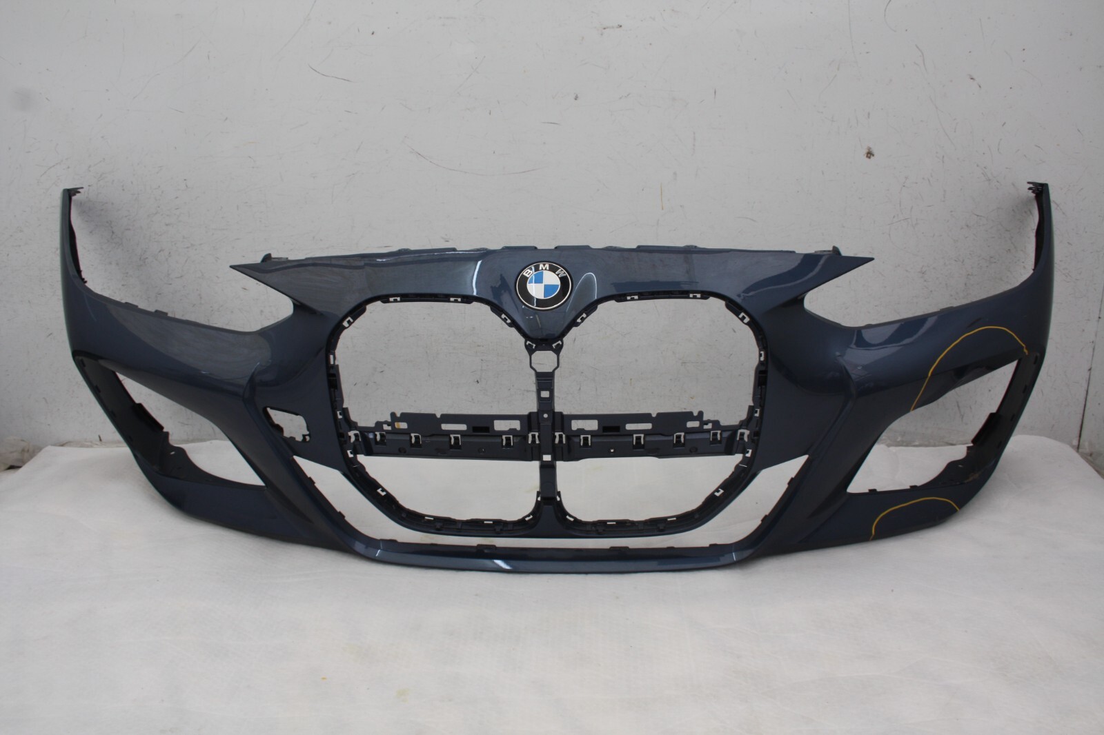 BMW 4 Series G22 G23 M Sport Front Bumper 2021 ON 51118082226 Genuine *DAMAGED*