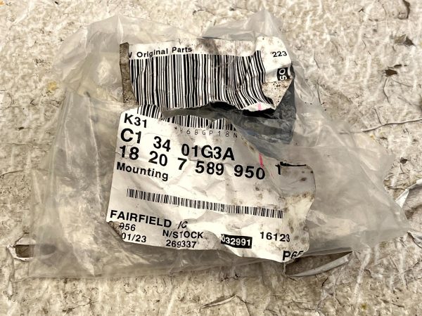 BMW 6 F06 F12 F13 Rear Bumper Exhaust Rubber Mounting 11 18 18207589950 Genuine 178319066069 12