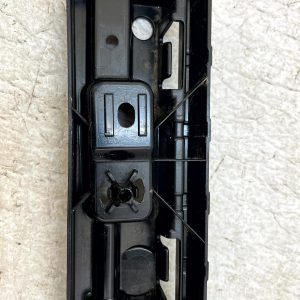 BMW 7 G11 G12 Left Center Rocker Panel Molding Bracket 16-22 51777357133 Genuine - Image 8