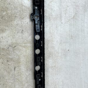 BMW 7 Series G11 Front Left Side Skirt Moulding Bracket 2015-2021 51777357135 - Image 7