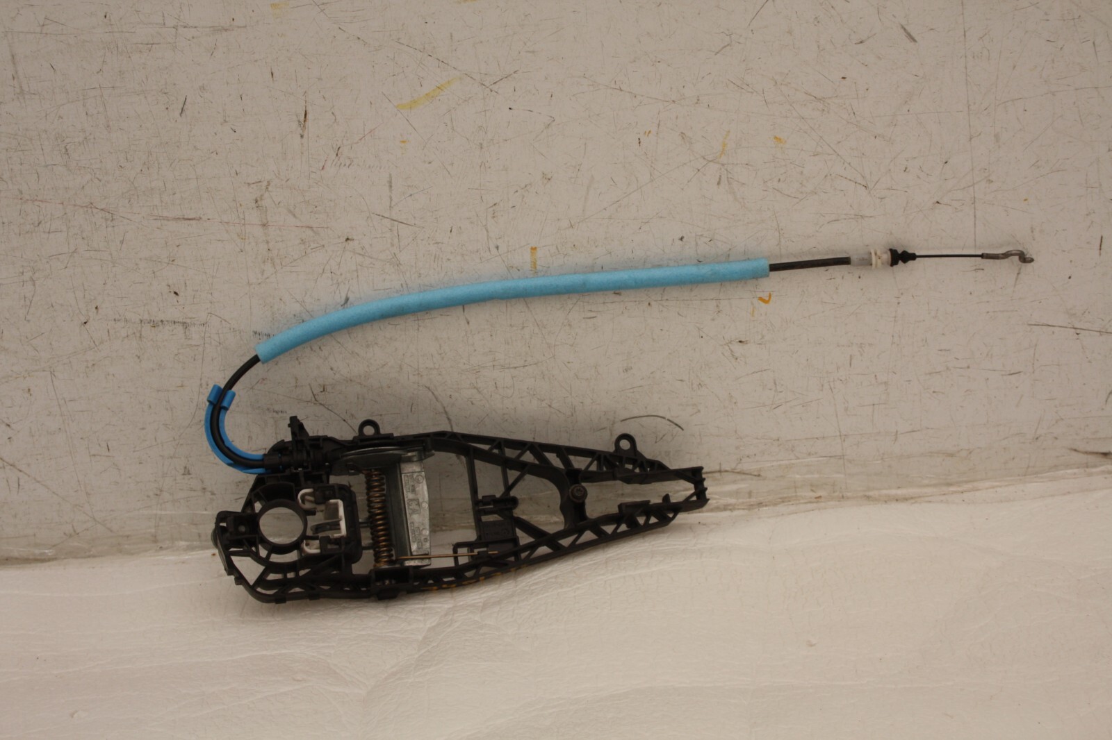 BMW X1 F48 Front Left Side Door Handle 7401211 Genuine