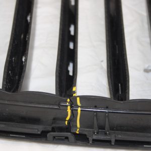 BMW X5 G05 Front Bumper Grill 2018 TO 2023 5A67CC4 Genuine *DAMAGED* - Image 9