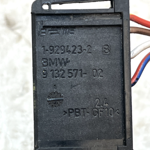 BMW X5 G05 Wiring Loom Harness Plug Connector 10 Pins 1-929423-2 Genuine - Image 9