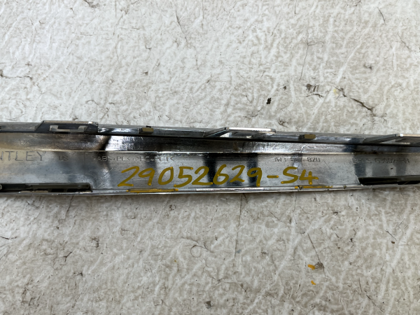 Bentley Continental GT GTC Rear Bumper Right Chrome Trim 12-16 3W3807820 Genuine 7 Bentley Continental GT GTC Rear Bumper Right Chrome Trim 12 16 3W3807820 Genuine 178319028639 8