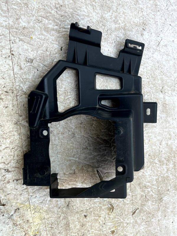 Citroen Berlingo Front Left Fog Light Lamp Bracket 2018-2024 9816770480 Genuine 3 Citroen Berlingo Front Left Fog Light Lamp Bracket 2018 2024 9816770480 Genuine 178560614219 4
