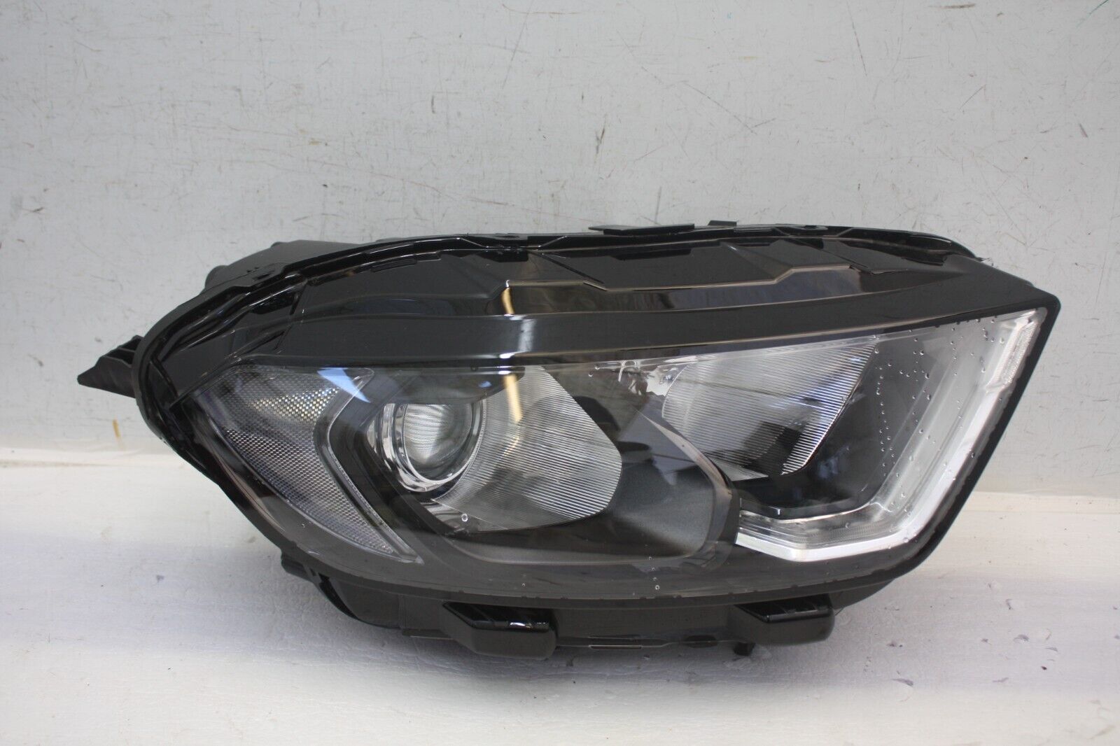 Ford Ecosport Right Side Headlight 2018 TO 2023 GN15-13W029-ZB Genuine *DAMAGED*