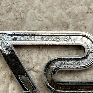 Ford Fiesta Mk7 Front Bumper Grille Emblem Badge CM51-42528-BA Genuine - Image 7