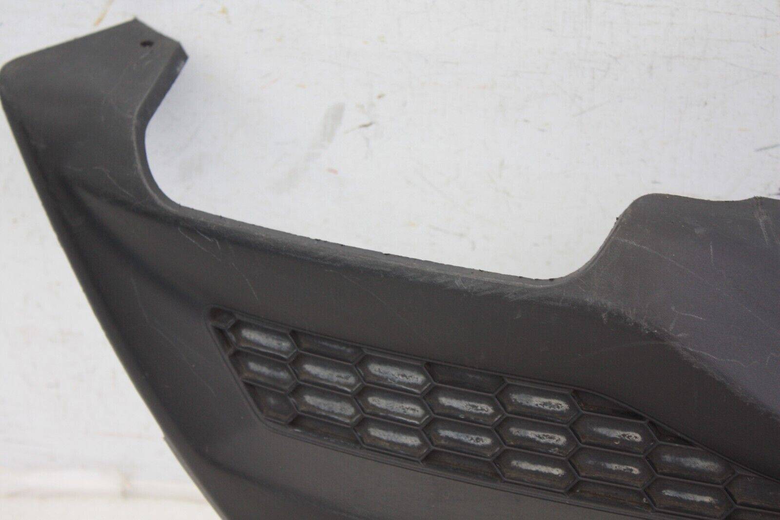 Ford-Fiesta-Rear-Bumper-Diffuser-C1BJ-17D891-AC-Genuine-GOT-SCRATCHES-176391816569-7